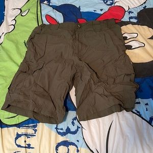 Columbia Titanium Cargo Shorts - Men’s M - Green